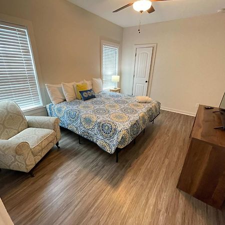 Beach Flow Bungalow-Mins To Downtown-Dining-Base Pensacola Zewnętrze zdjęcie