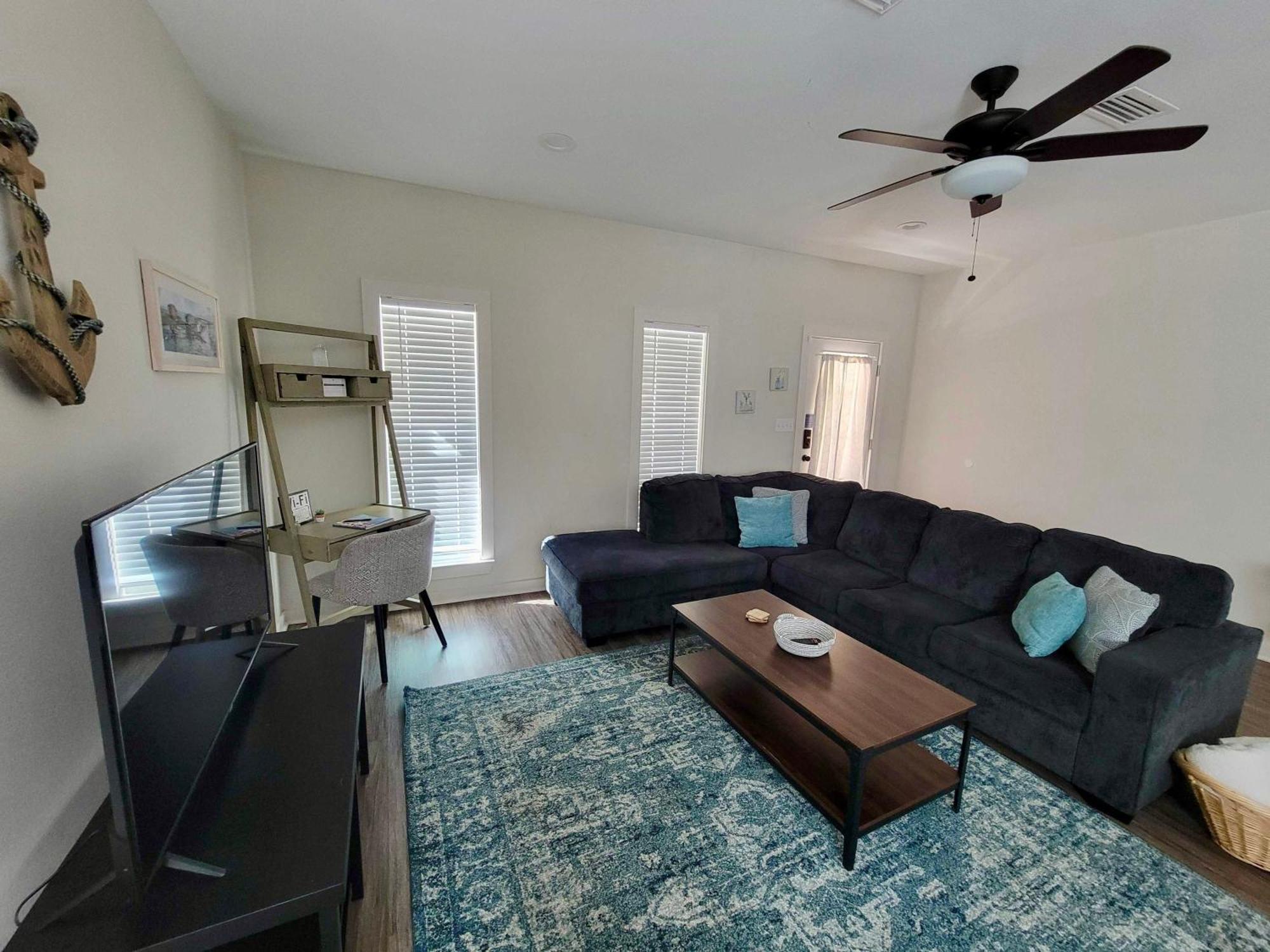 Beach Flow Bungalow-Mins To Downtown-Dining-Base Pensacola Zewnętrze zdjęcie