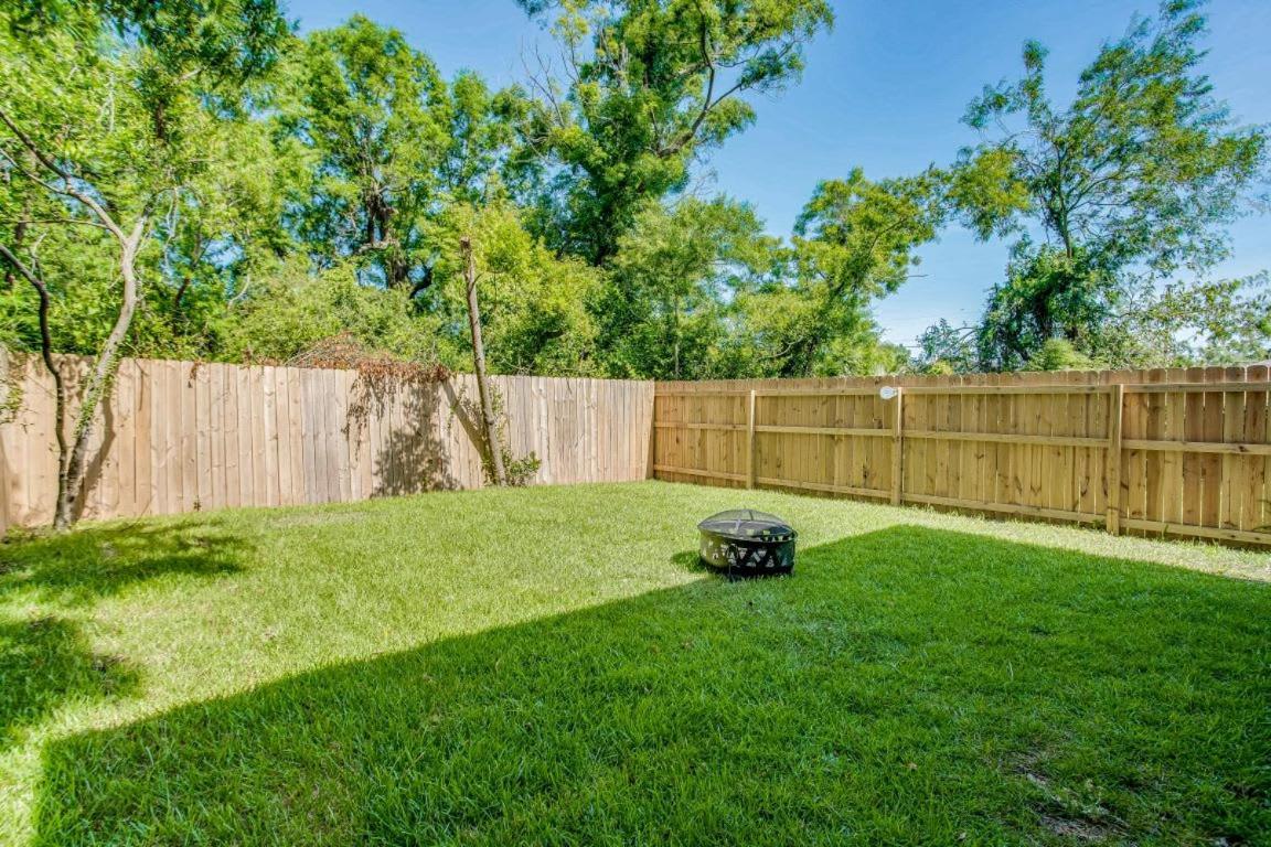 Beach Flow Bungalow-Mins To Downtown-Dining-Base Pensacola Zewnętrze zdjęcie