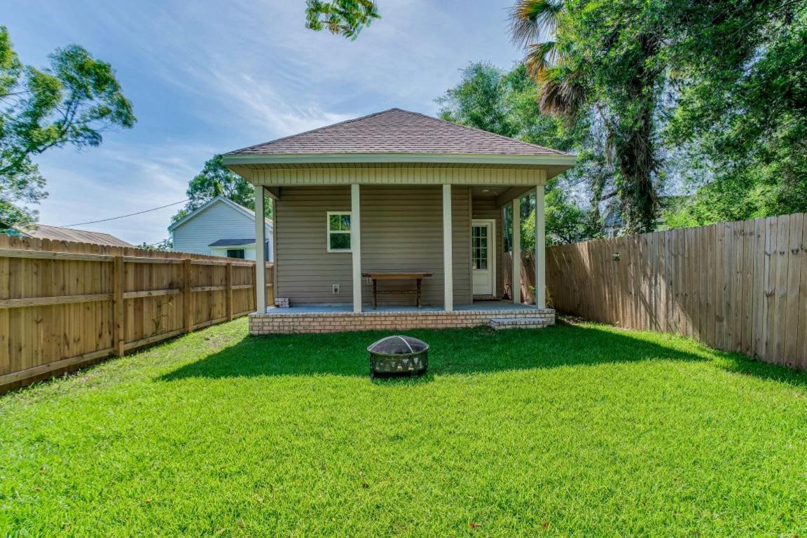 Beach Flow Bungalow-Mins To Downtown-Dining-Base Pensacola Zewnętrze zdjęcie