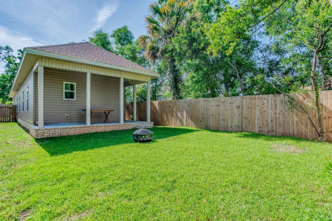 Beach Flow Bungalow-Mins To Downtown-Dining-Base Pensacola Zewnętrze zdjęcie