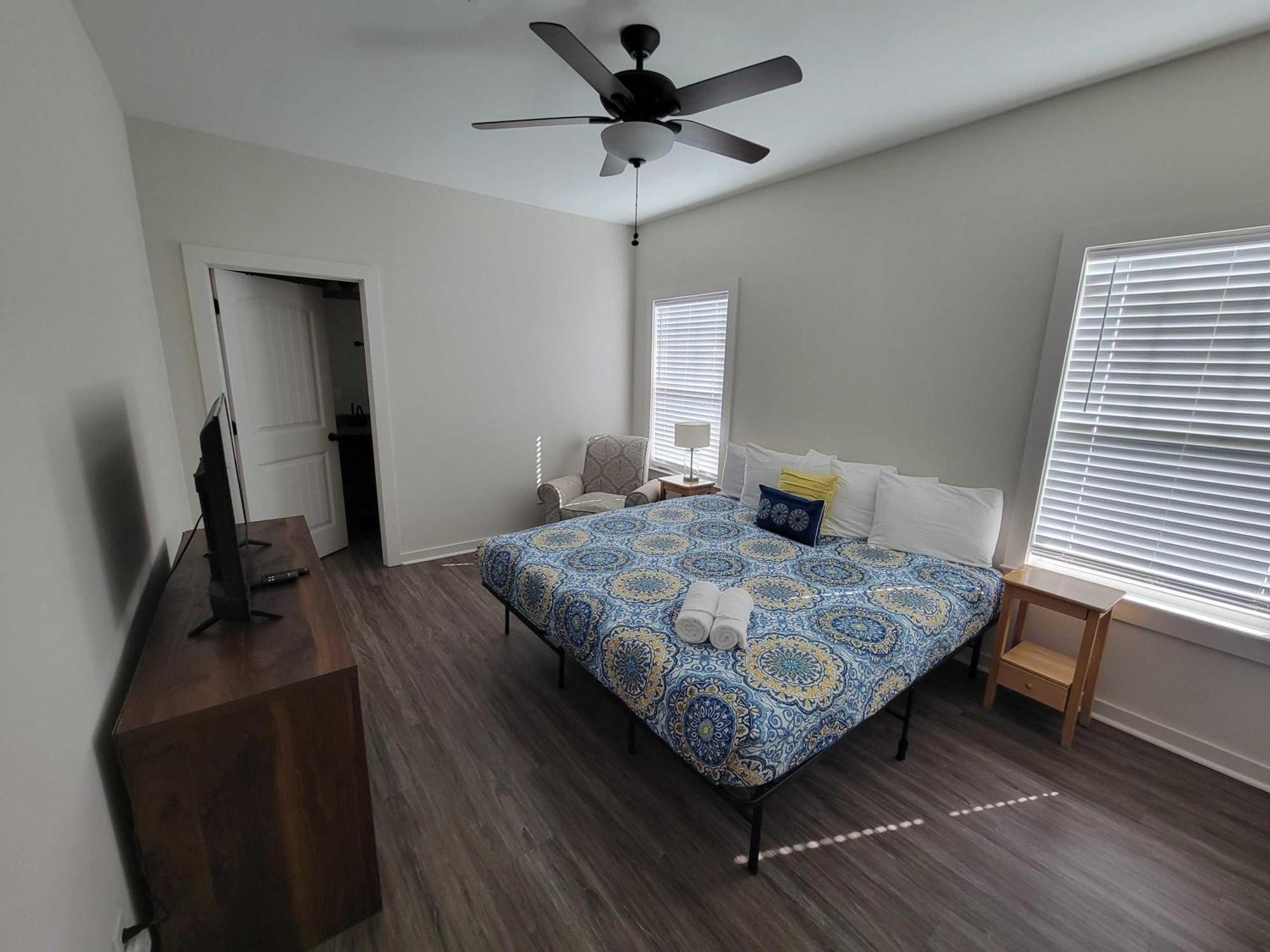 Beach Flow Bungalow-Mins To Downtown-Dining-Base Pensacola Zewnętrze zdjęcie